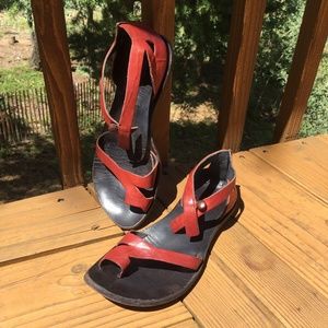 CYDWOQ Red Toe Strap Sandals 38.5